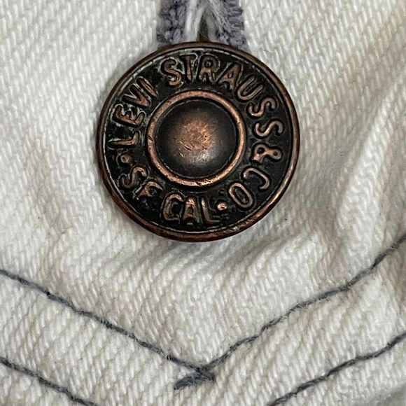 Levi’s Furst Of A Kind White Denim Vest Jacket Sz S NWT Reworked Distressed - Picture 5 of 6